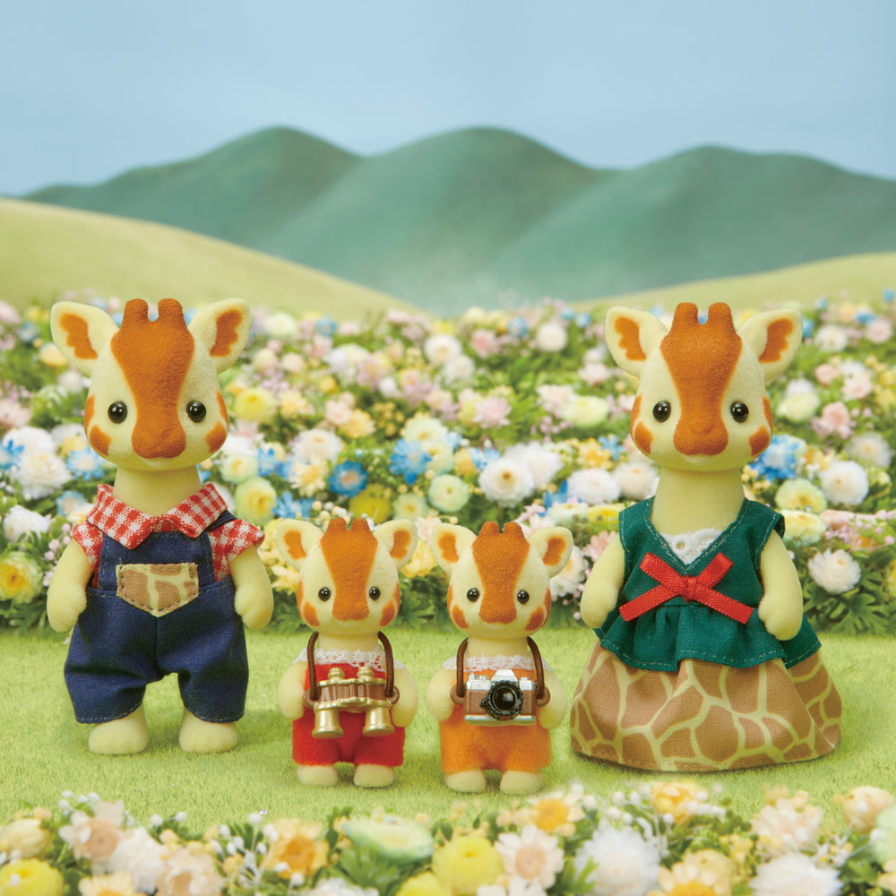 Calico Critters Highbranch Giraffe Family