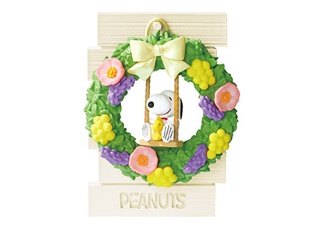 SNOOPY Wreath Collection