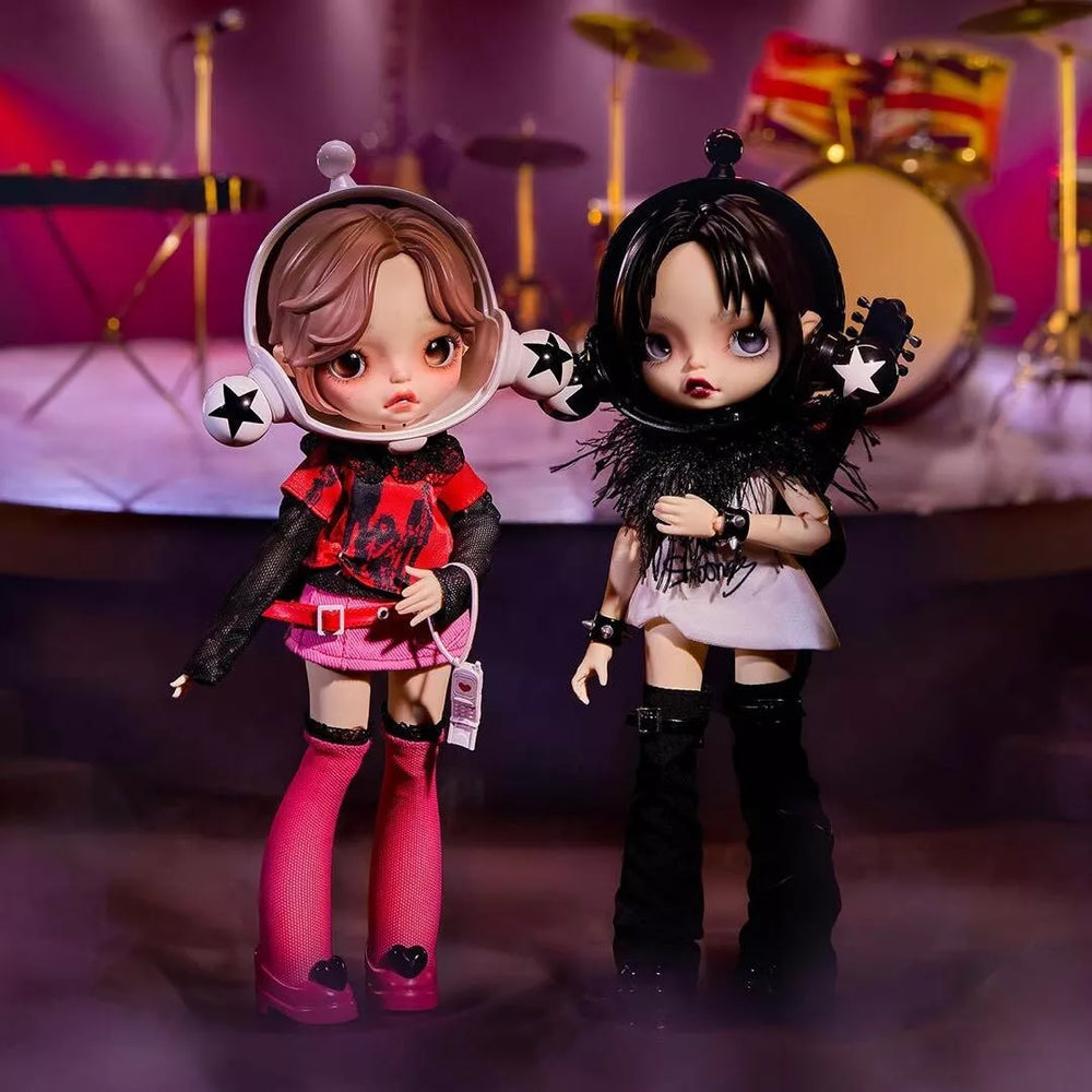 POPMART SKULLPANDA × NANA Osaki Nana Action Figure